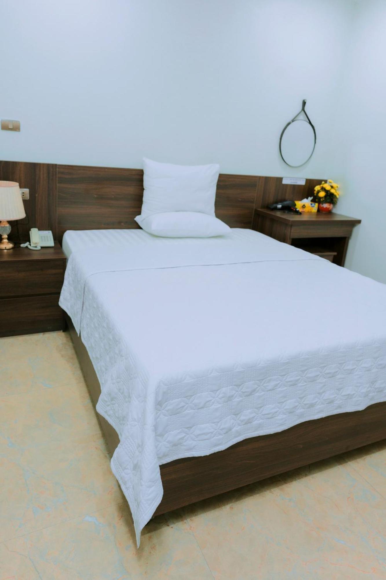 Thu Ha Hotel Uong Bi المظهر الخارجي الصورة